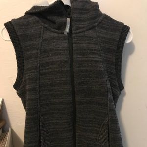 Bench fleece vest